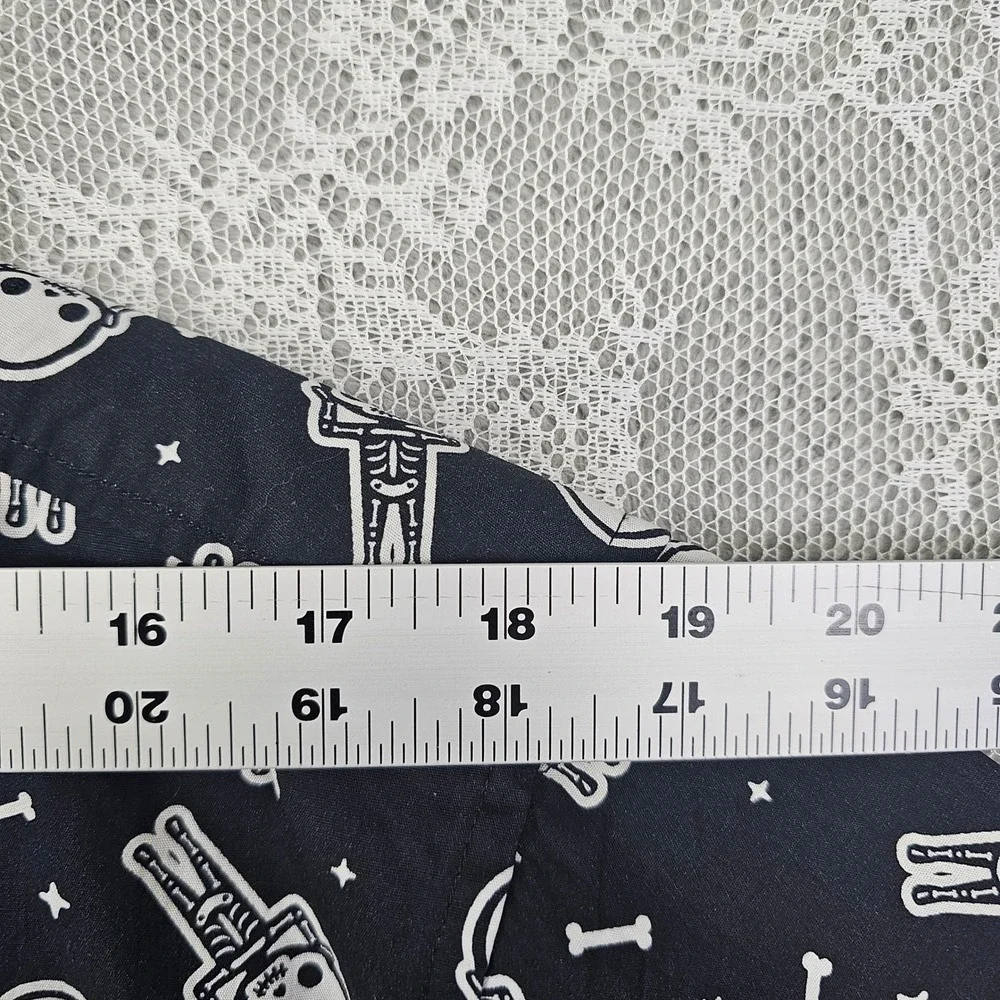 Em‎ & Sprout Skeleton Button Down Shirt Halloween Goth Kawaii Graphic Medium